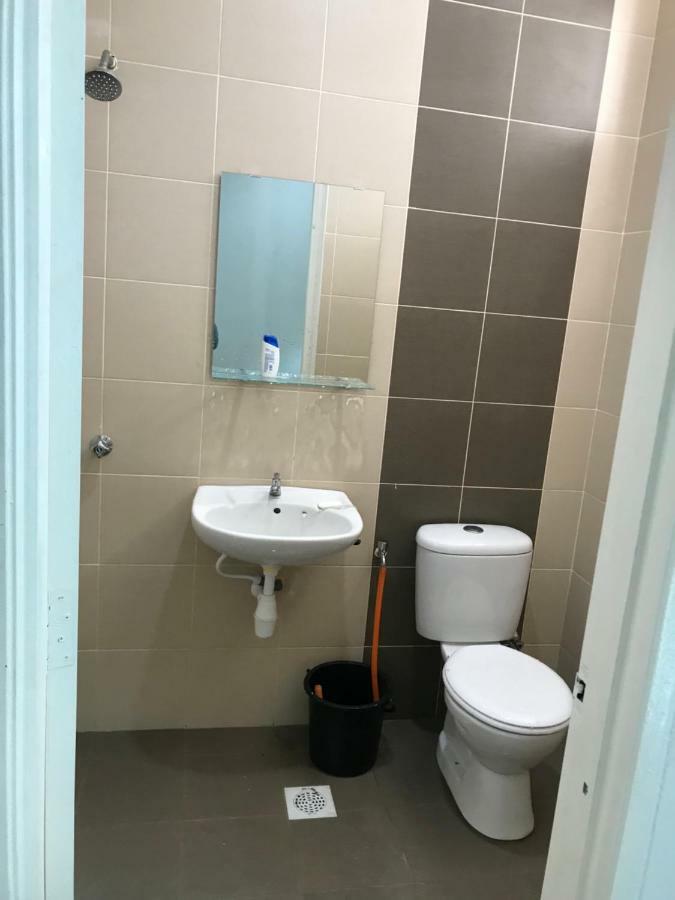 Nrl'S Cozy Guesthouse Kota Bahru Luaran gambar